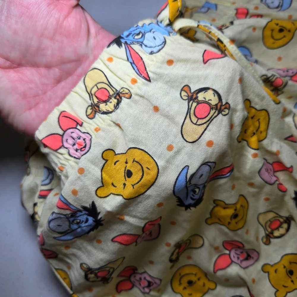 Disney Winnie‎ the Pooh Cream Toss Sleep Pants Small NWT